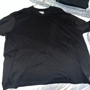 Black men’s V neck T shirt